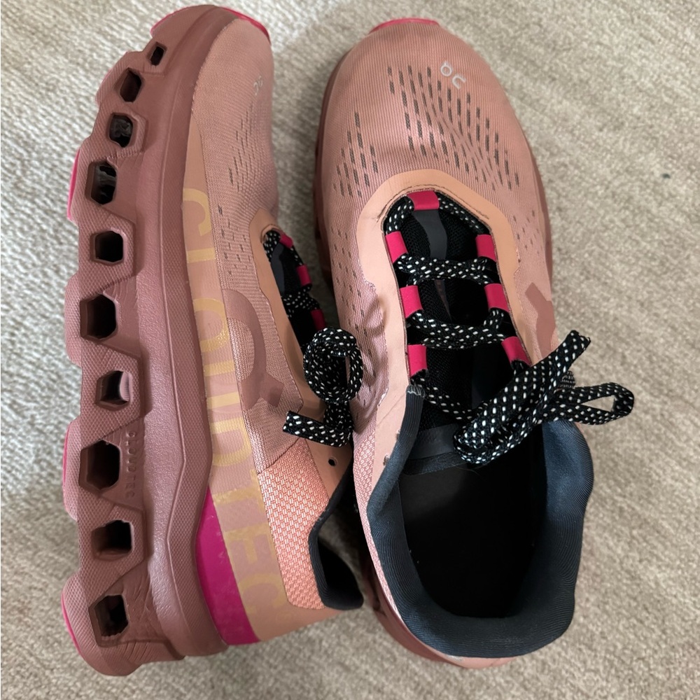 On Running Cloudnova Peach and Pink Women's Shoes - Picture 4 of 4